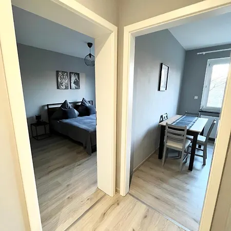 10h 75qm Wi-fi Free Parking Apartment *